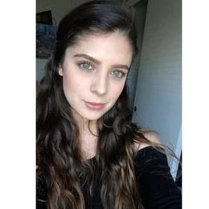 Meet your Posher, Mariela